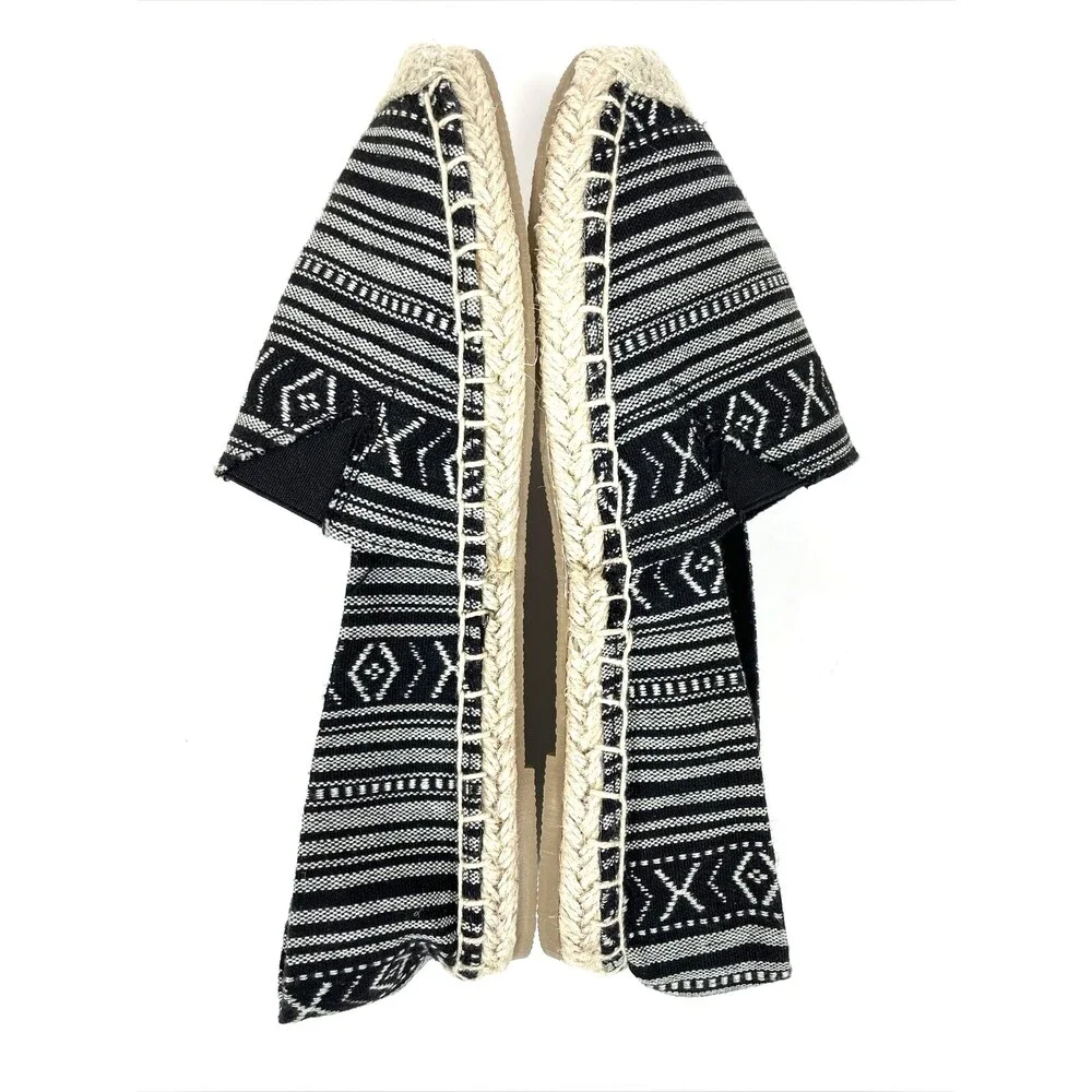 Minnetonka Pam Espadrille Slip On Flats Black White Native Print NWOB Women's 7M